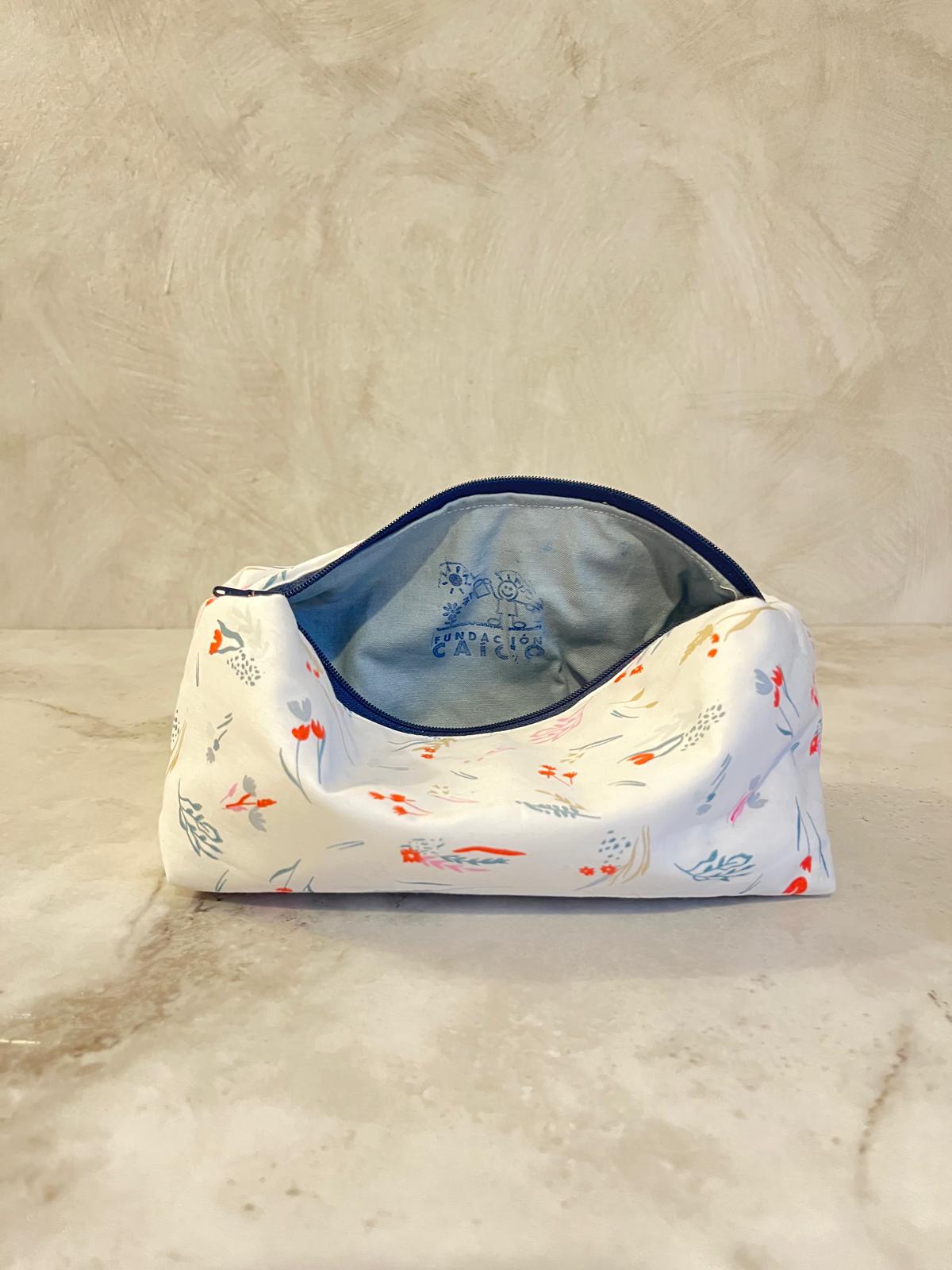 Neceser Azalea fundación Caico