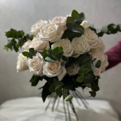 Ramo de 24 rosas bls